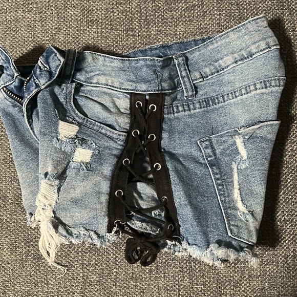 Jean shorts with side lace up - Picture 3 of 3